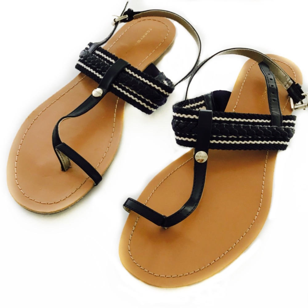 Tommy Hilfiger Black Toe Loop Sandals NWOB
